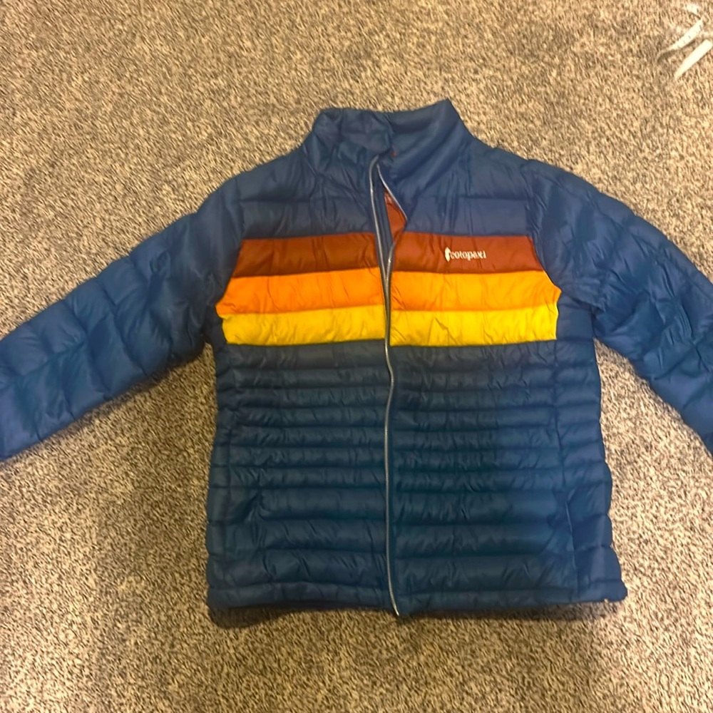 Cotopaxi women’s down jacket size large